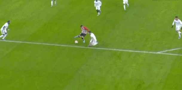 科罗拉多洛基队与王牌三垒手诺兰·阿里纳多签下巨约