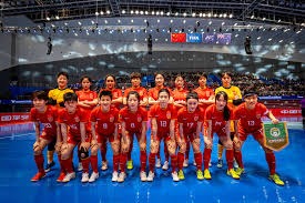 NBA新秀观察：状元秀首战表现亮眼,