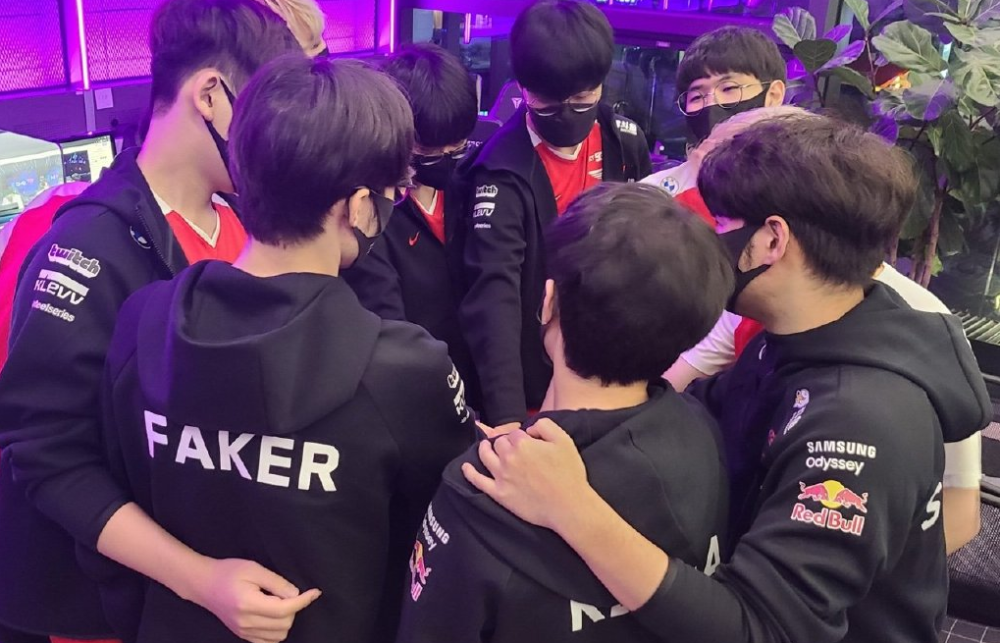 他们签下了 他们签下了